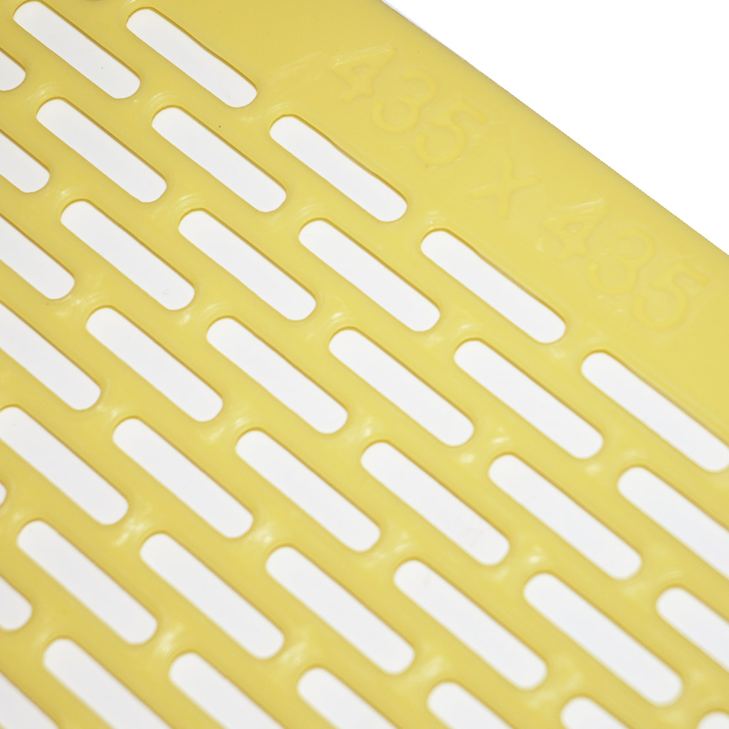 Queen excluder - alternating - cast plastic - 435x435 mm