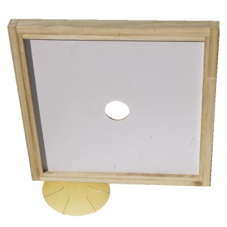 Dadant Blatt 12 R - bee escape in wooden frame