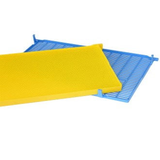 Excluder cage - isolator for varroa mite control Langstroth 2/3