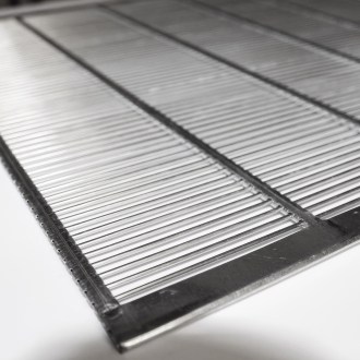 Metal queen excluder with frame 435x435 mm