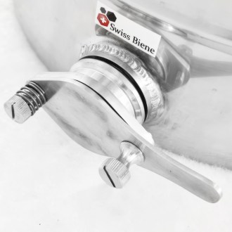 200 kg honey tank Mellarius MiniLine with stainless steel gate