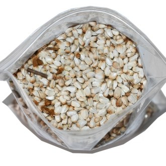 Safflower seeds (Carthamus tinctorius) - 0.5 kg