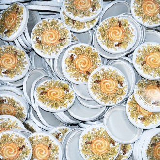 Twist-off lid TO 82 - Bees, linden and honey 700 pcs - full box - HOJ1