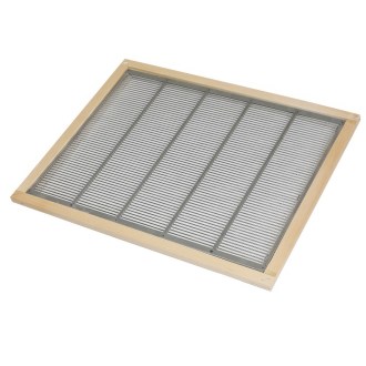 Metal queen excluder Zander and DNM 478 x 378 mm in wooden frame - D